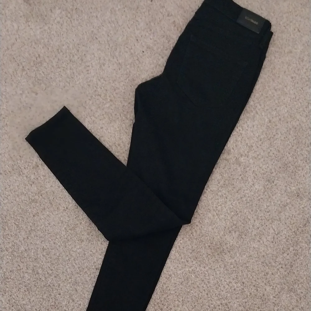 Express Jeans - Picture 4 of 9